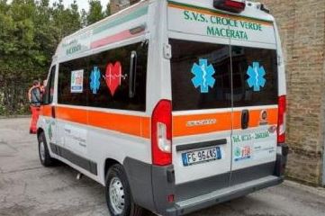 ambulanza_croce_verde
