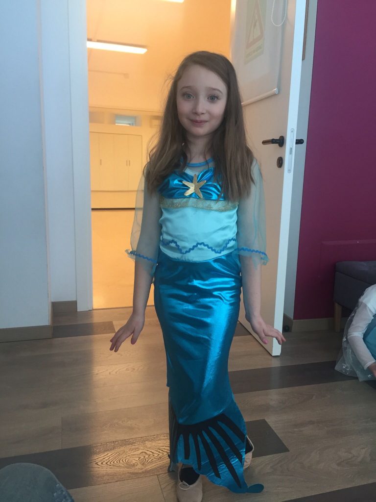 elena-8-anni-principessa-vestito-768x1024