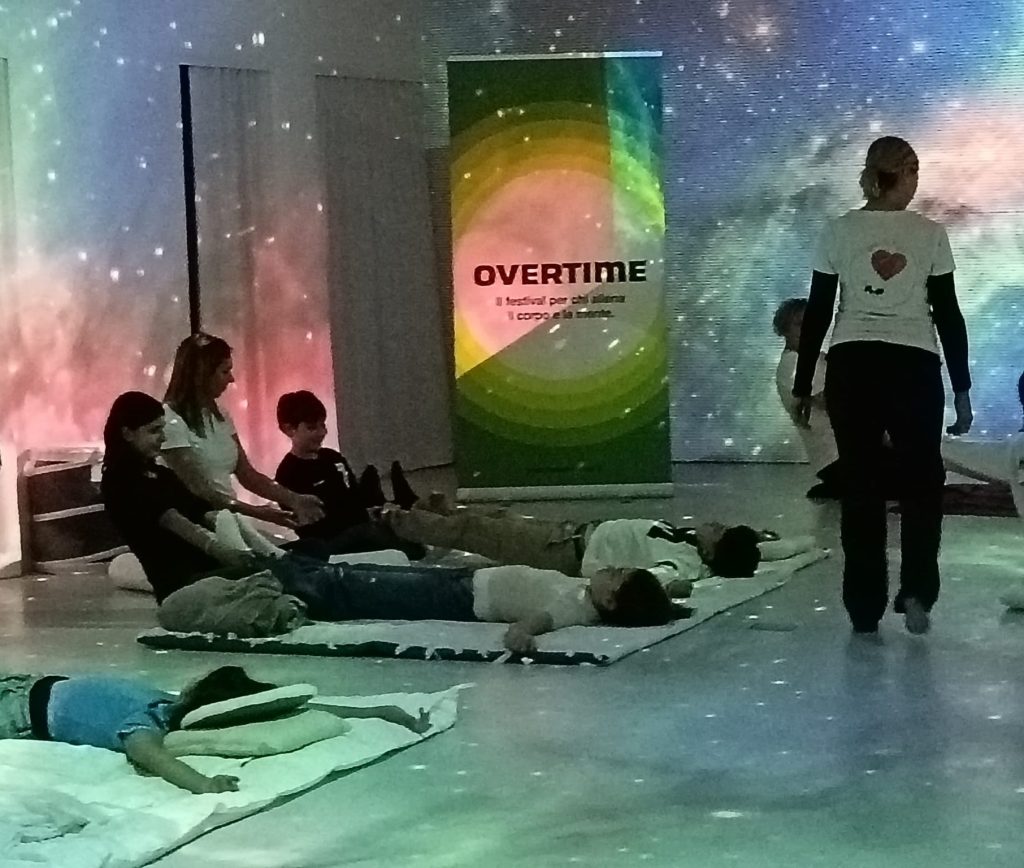 Il-Laboratorio-Shiatsu-per-gli-studenti-del-Convitto-nella-cornice-del-Festival-Overtime